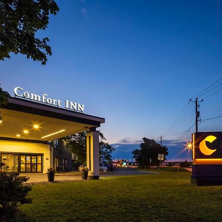 Comfort Inn Montreal Aeroport Pointe-Claire Luaran gambar