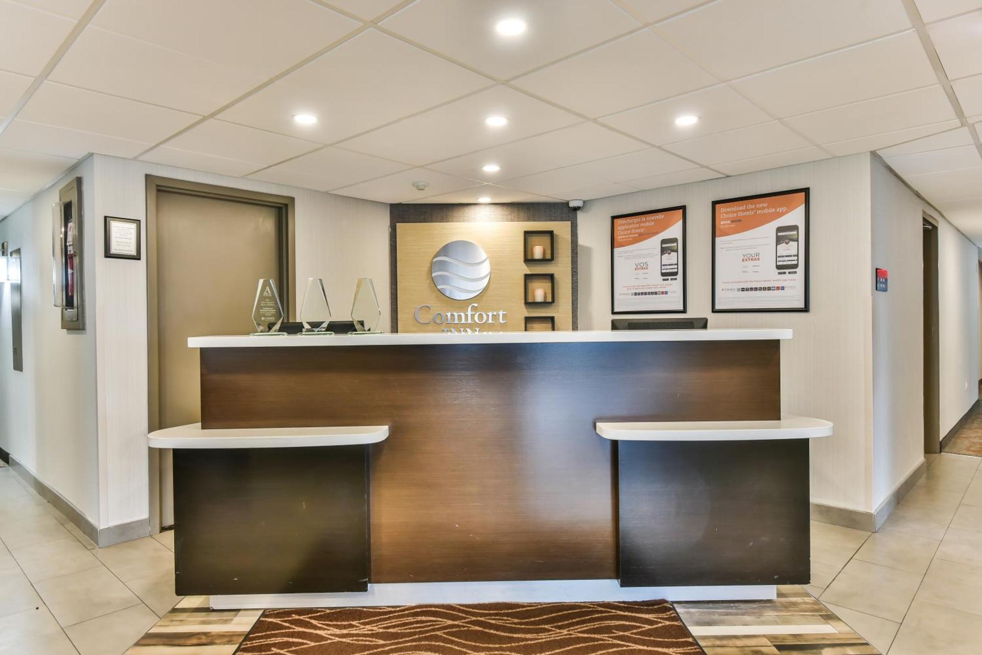 Comfort Inn Montreal Aeroport Pointe-Claire Luaran gambar
