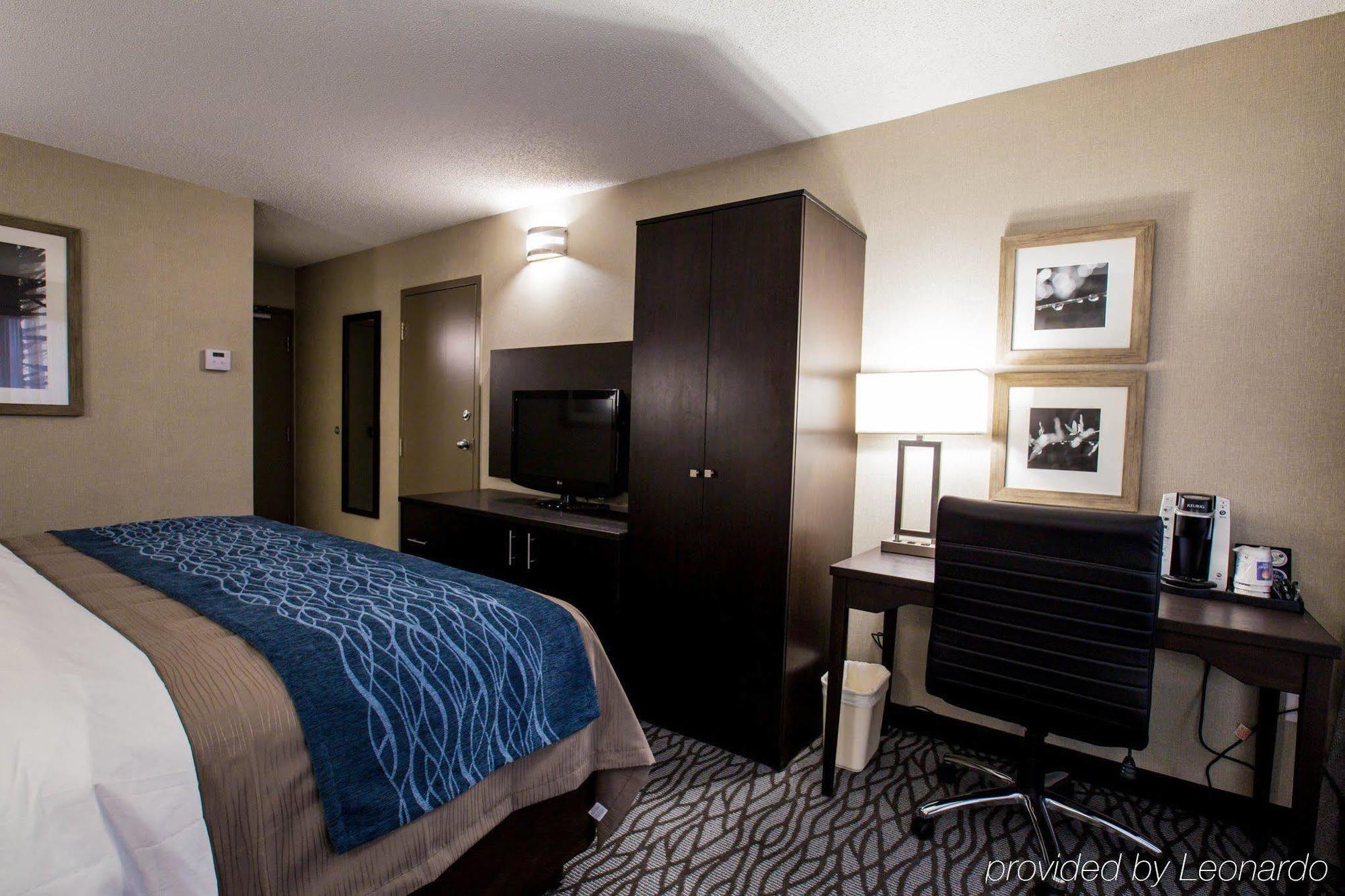 Comfort Inn Montreal Aeroport Pointe-Claire Luaran gambar