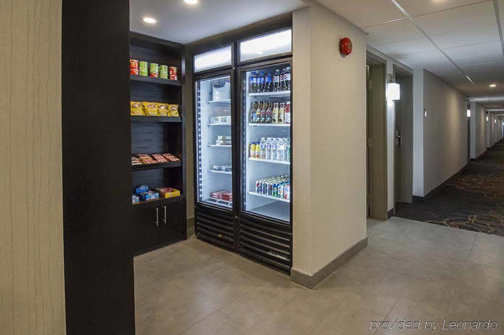 Comfort Inn Montreal Aeroport Pointe-Claire Luaran gambar