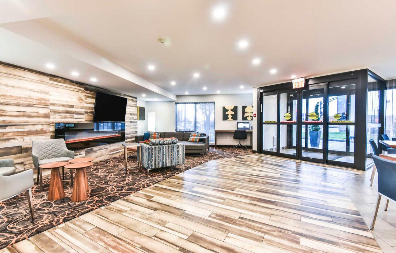 Comfort Inn Montreal Aeroport Pointe-Claire Luaran gambar